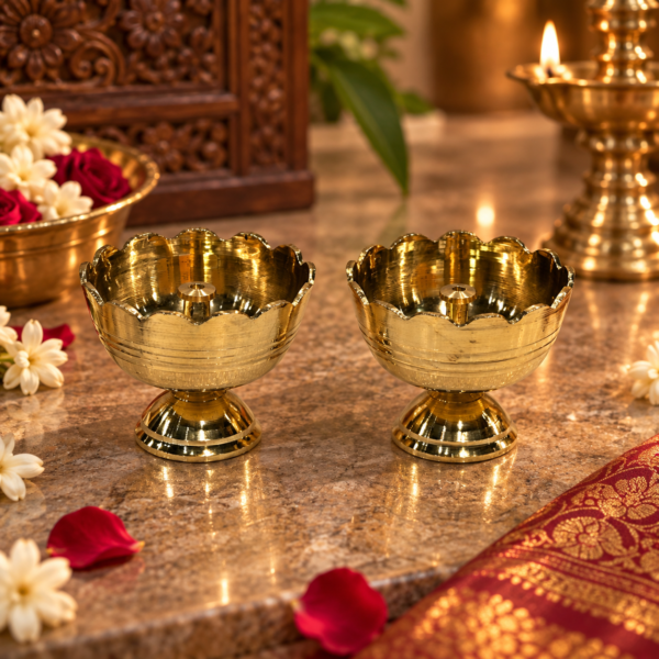 Cut Diyas